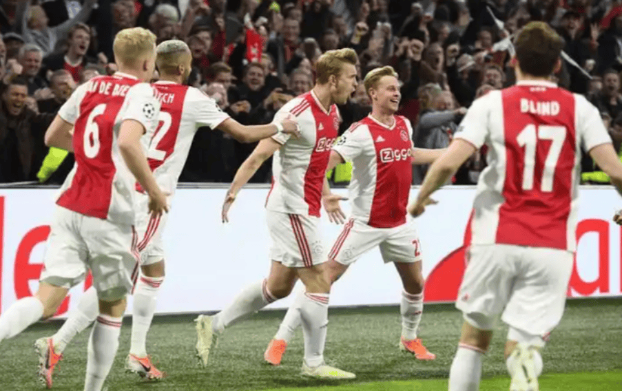 包含太狠了！赛前多伦多猛龙备战葡超阿贾克斯战术微调备战荷甲，今晚阿贾克斯调整名单以备欧超杯的词条