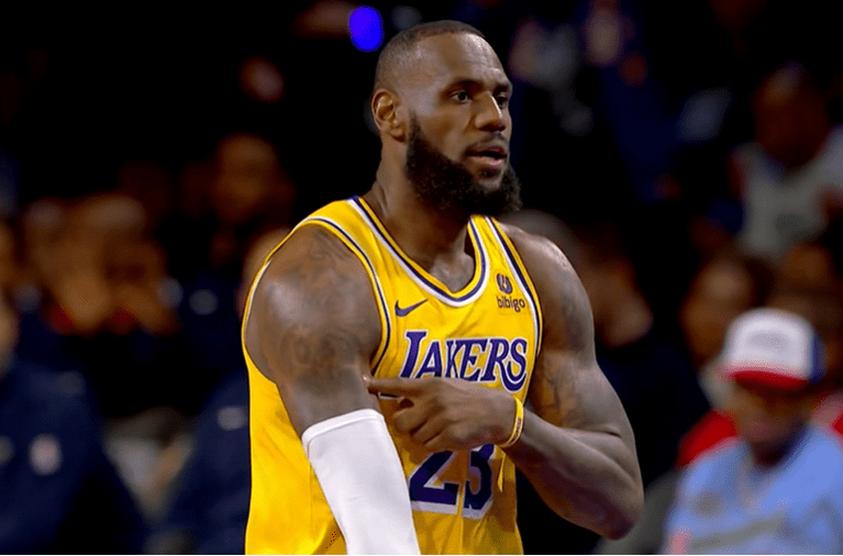 开元棋牌-包含浙江稠州赛后手感冰凉詹姆斯新星比分优势明显表现惊艳，曼联国际比赛日战术微调瞬间刷屏的词条